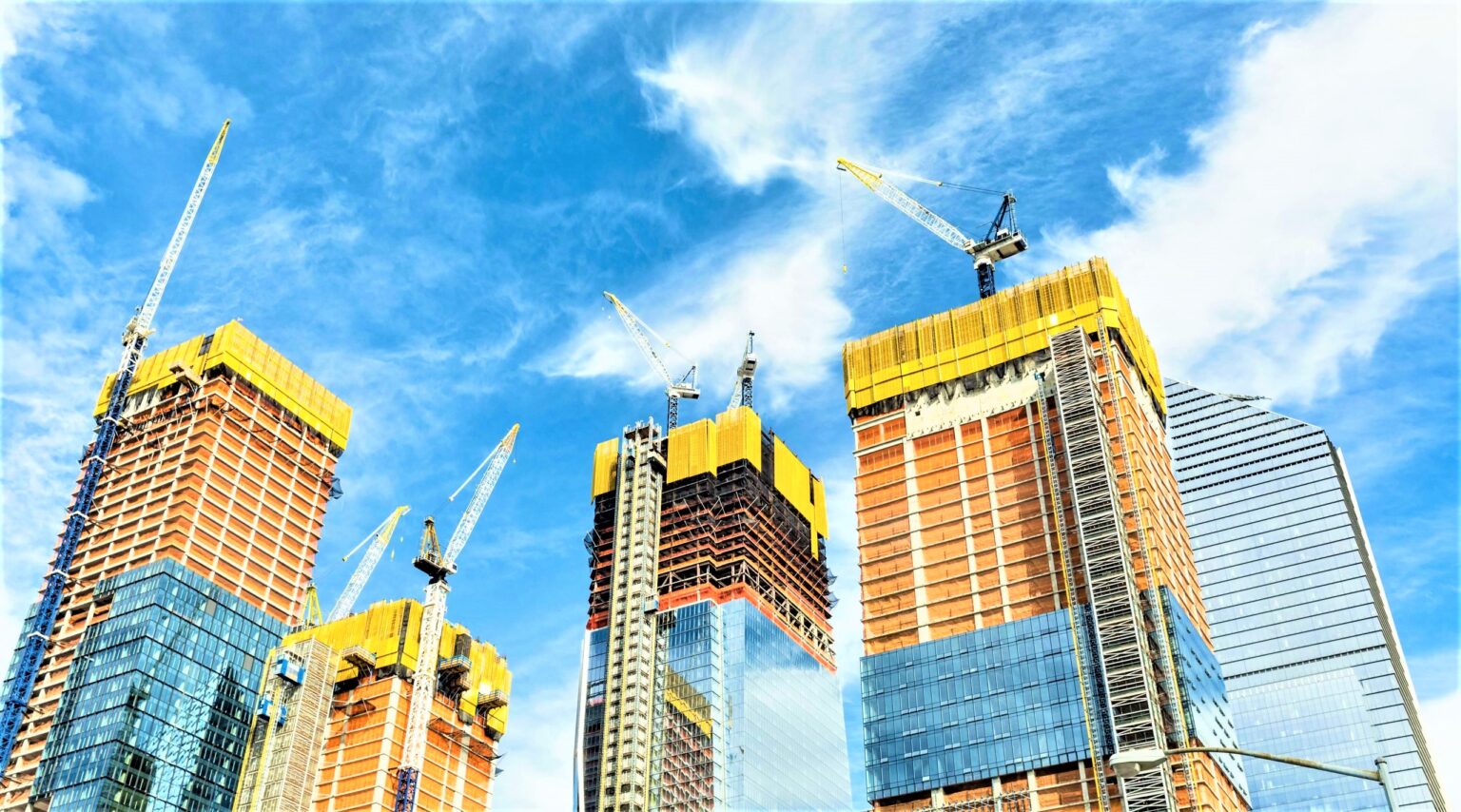 Ngành xây dựng phát triển sẽ thúc đẩy phát triển ngành thang máy
