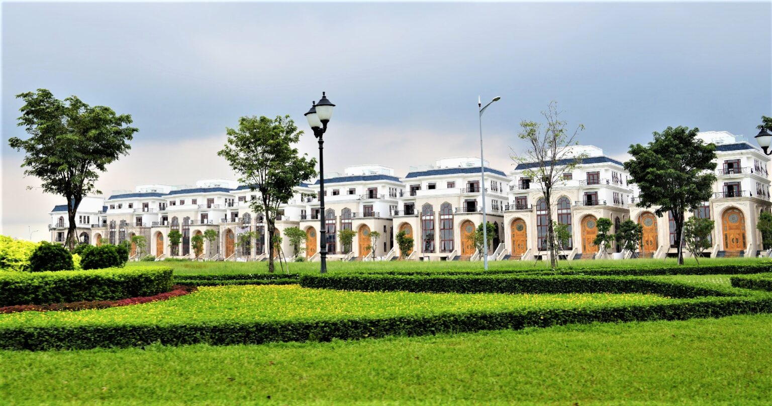 Xu hướng biệt thự thấp tầng kích hoạt nhu cầu các loại thang máy tích hợp công nghệ cao và được thiết kế, chế tác bằng các vật liệu sang trọng